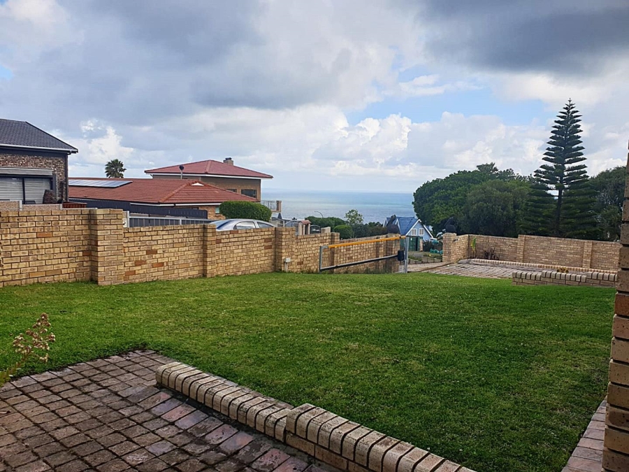 5 Bedroom Property for Sale in Dana Bay Western Cape